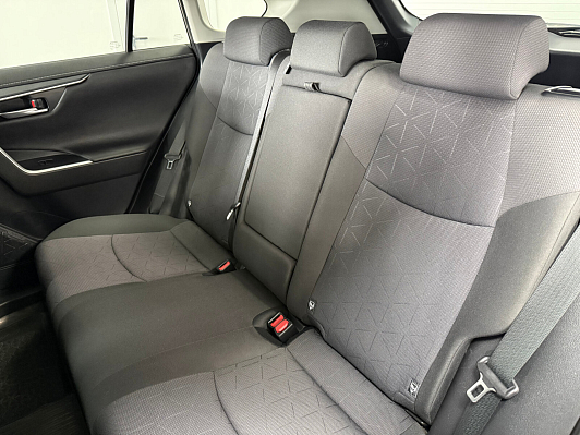 Toyota RAV4 Комфорт, 2020 года, пробег 91349 км
