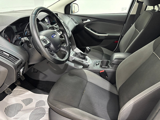 Ford Focus SYNC Edition, 2015 года, пробег 178730 км