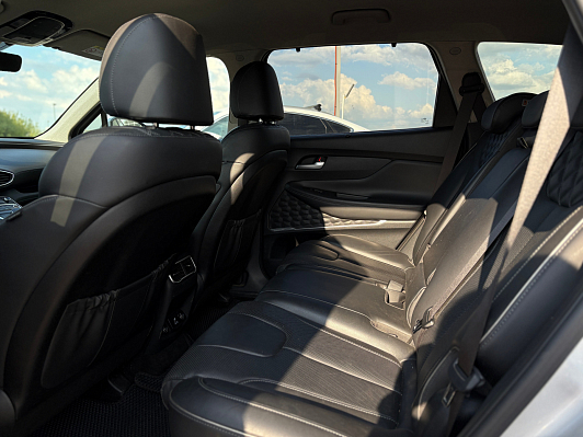 Hyundai Santa Fe Prestige 7 мест + Smart Sense, 2022 года, пробег 110600 км