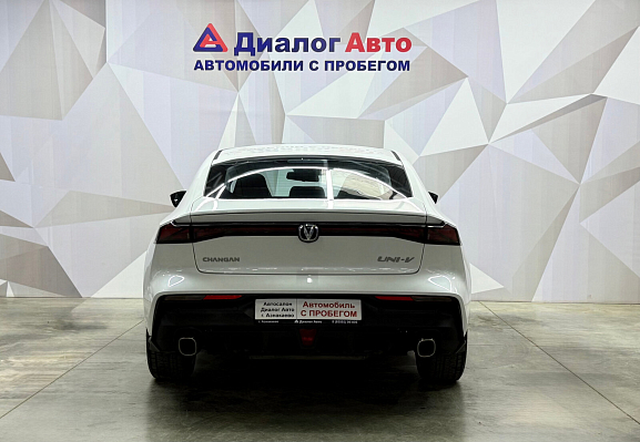 Changan UNI-V Комфорт, 2024 года, пробег 14063 км
