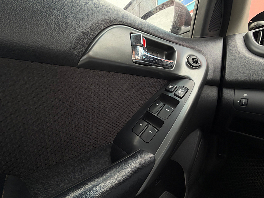 Kia Cerato, 2013 года, пробег 182382 км