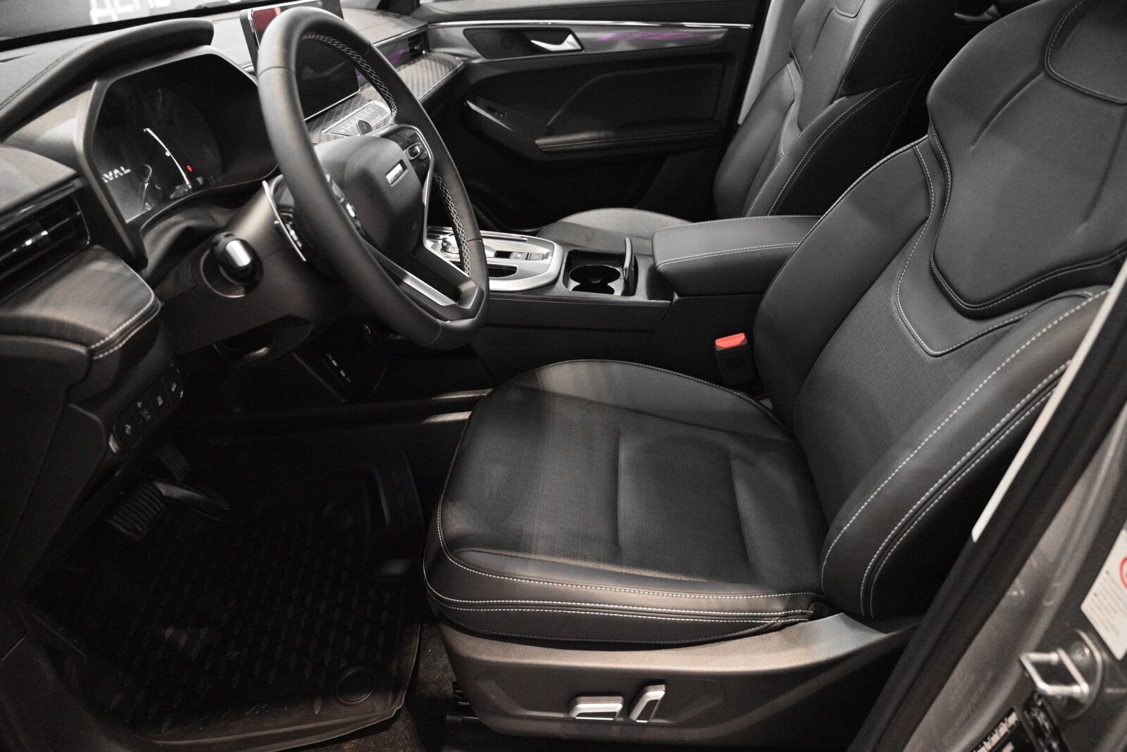 Haval Jolion Премиум, серый