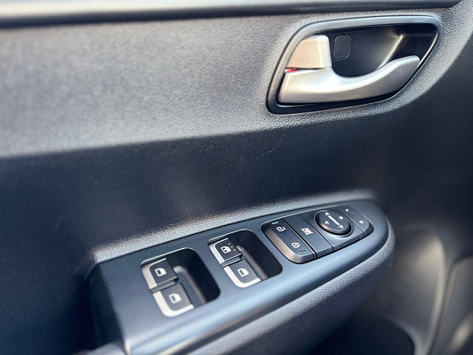Kia Rio Luxe, 2020 года, пробег 41412 км