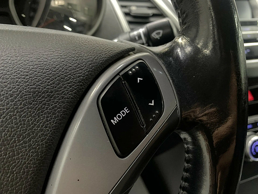 Hyundai Elantra, 2015 года, пробег 214634 км