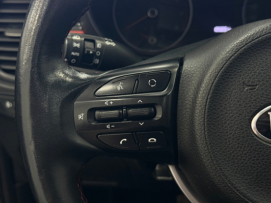 Kia Rio Лига Европы, 2020 года, пробег 105728 км
