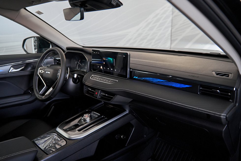 Haval Jolion Техно +, черный