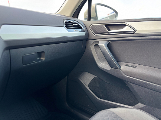 Volkswagen Tiguan, 2018 года, пробег 124000 км