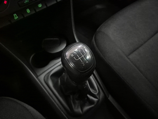 Skoda Rapid Ambition, 2015 года, пробег 233700 км