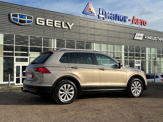 Volkswagen Tiguan, 2018 года, пробег 124000 км