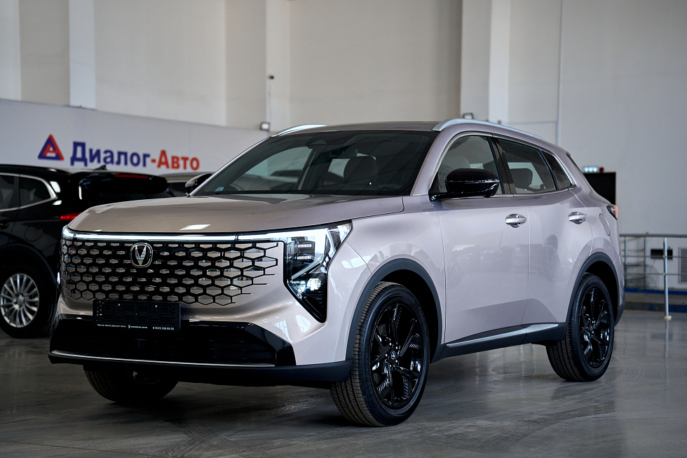 Changan UNI-S Техно, золотой