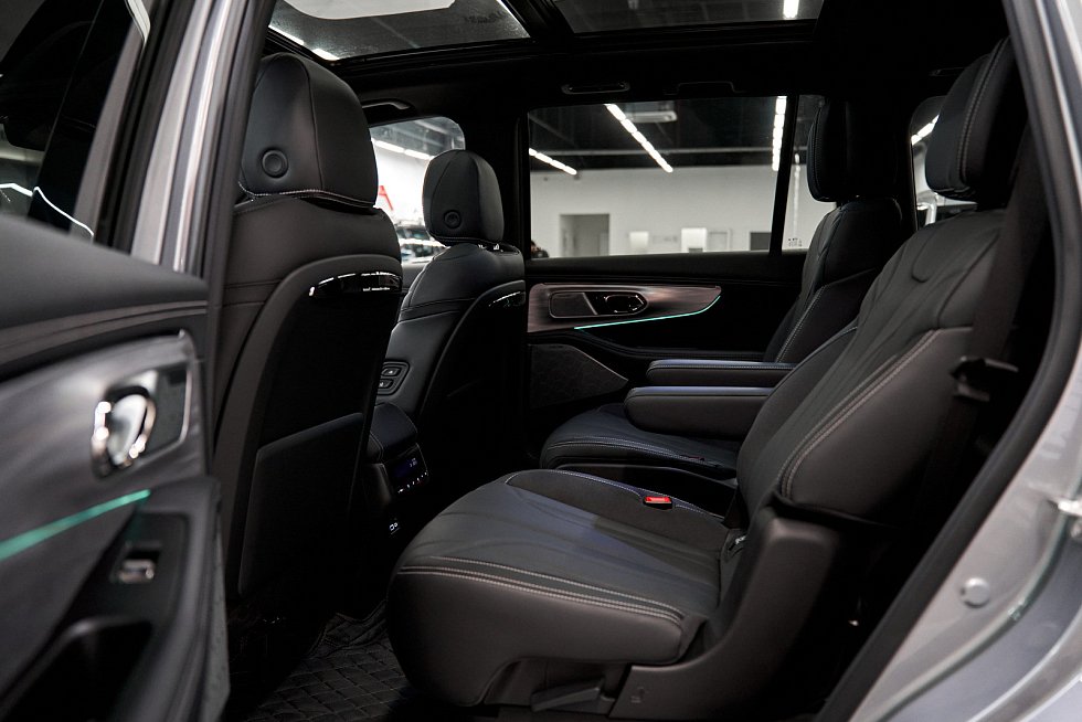 GAC GS8 GX Premium, серебряный