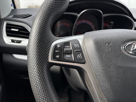Lada (ВАЗ) Vesta Luxe, 2019 года, пробег 113000 км