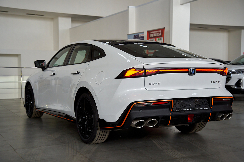 Changan UNI-V Техно, белый