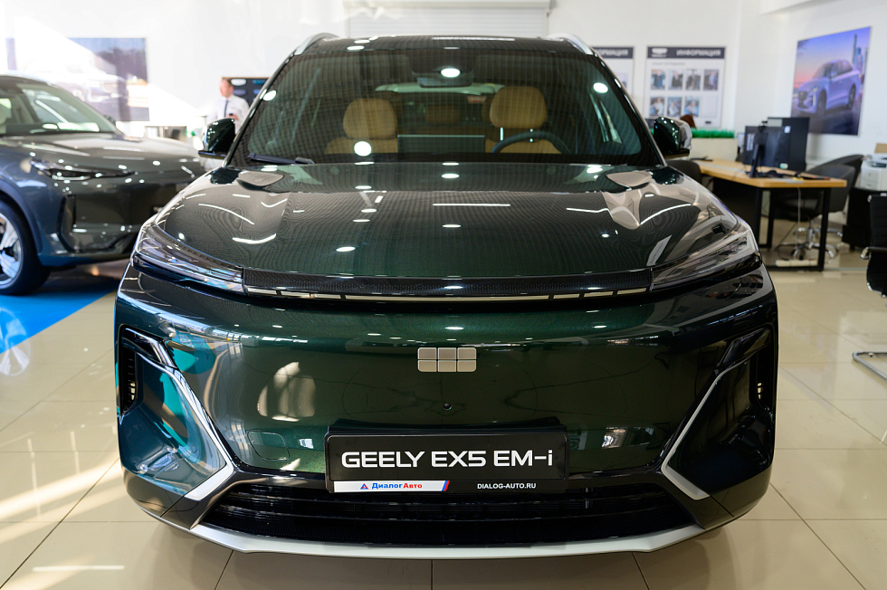 Geely EX5 EM-i Макс, белый