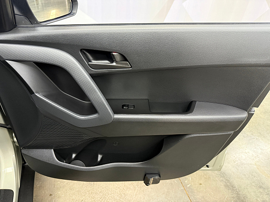 Hyundai Creta Active + Winter + Light 2019, 2019 года, пробег 112160 км
