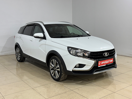 Lada (ВАЗ) Vesta Luxe Multimedia (2017-2019), 2022 года, пробег 37565 км