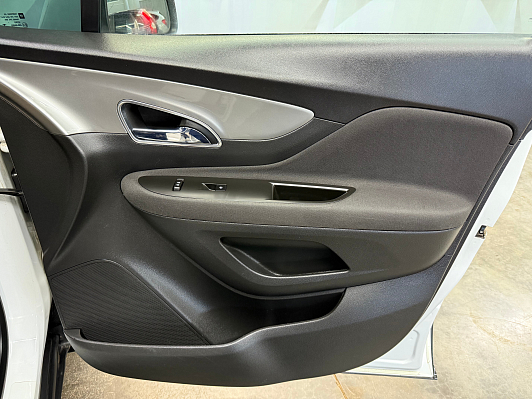 Opel Mokka Essentia, 2014 года, пробег 203412 км