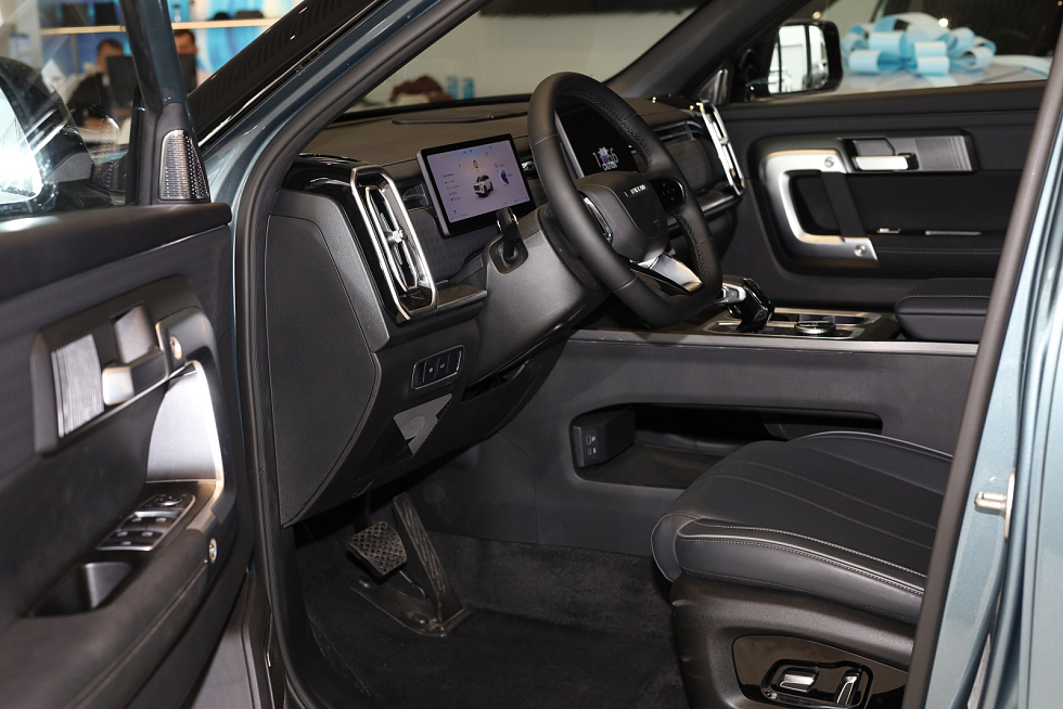 Jaecoo J7 Ultimate, серый