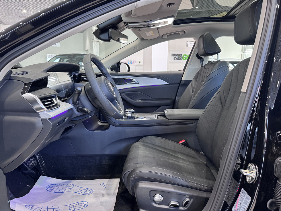 Hongqi H5 Делюкс Плюс (Deluxe+), черный