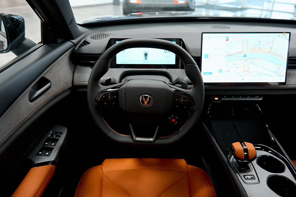 Changan UNI-V Спорт, серый