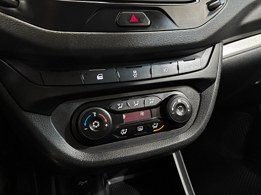 Lada (ВАЗ) Vesta Comfort, 2018 года, пробег 75492 км