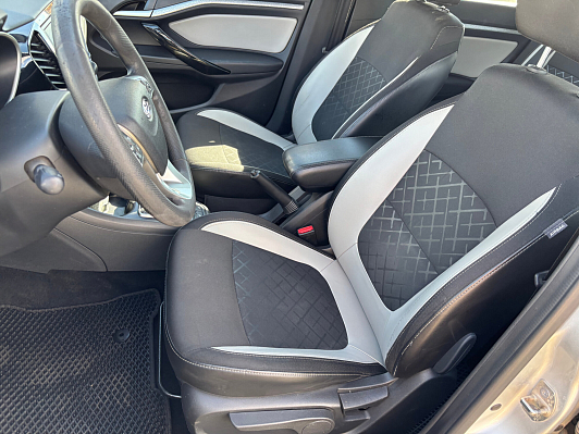Lada (ВАЗ) Vesta Luxe Multimedia, 2019 года, пробег 197000 км