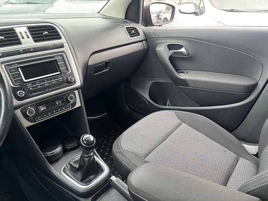 Volkswagen Polo Highline, 2017 года, пробег 140771 км