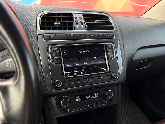 Volkswagen Polo Highline, 2019 года, пробег 145622 км