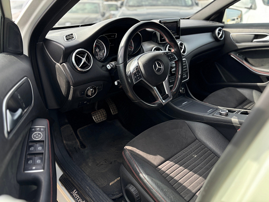 Mercedes-Benz GLA GLA 250 4MATIC Особая серия, 2015 года, пробег 177393 км