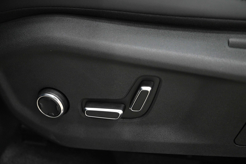 Geely Monjaro Flagship (2023-2025), синий