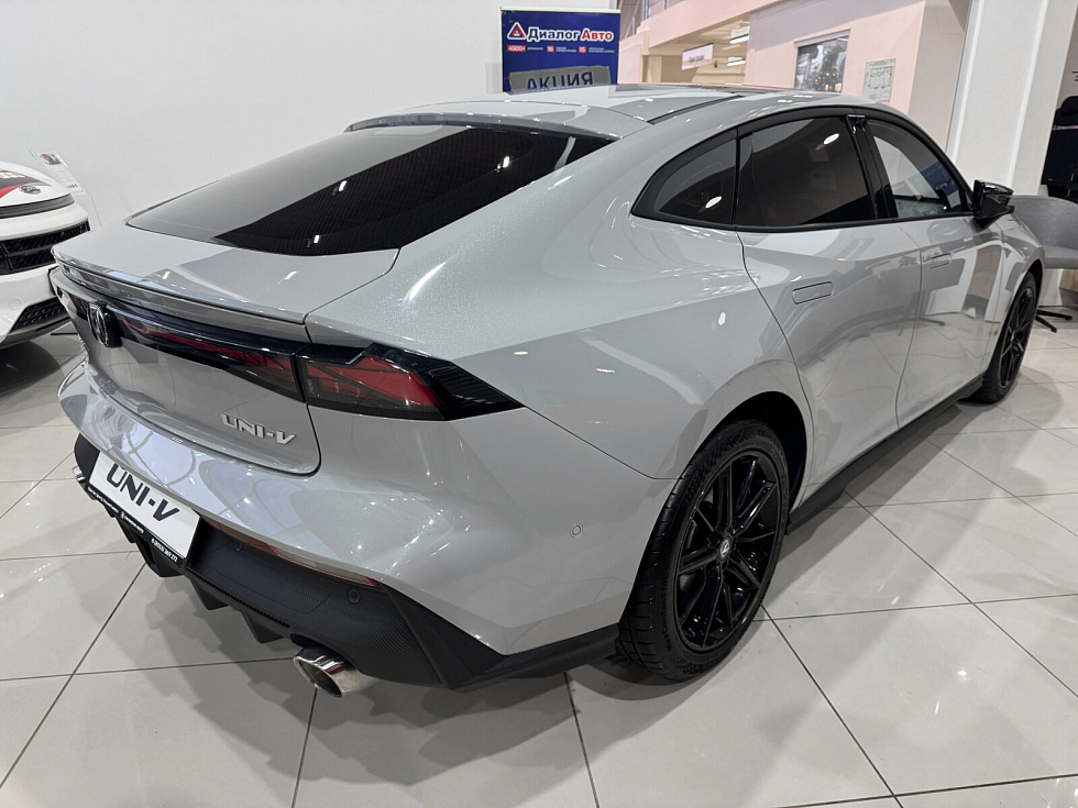 Changan UNI-V Техно, серебряный