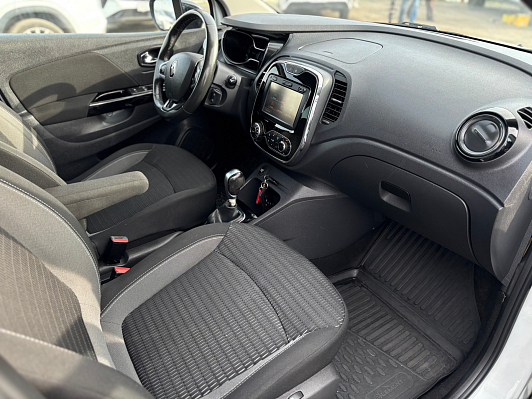 Renault Kaptur Style, 2017 года, пробег 88960 км