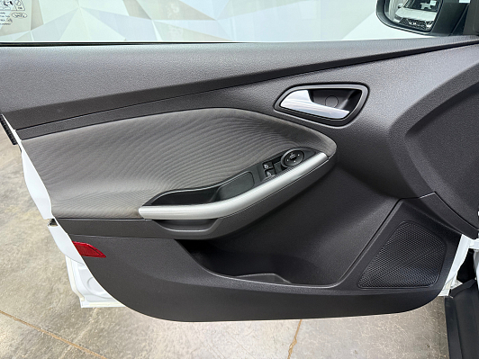 Ford Focus Titanium, 2012 года, пробег 124563 км