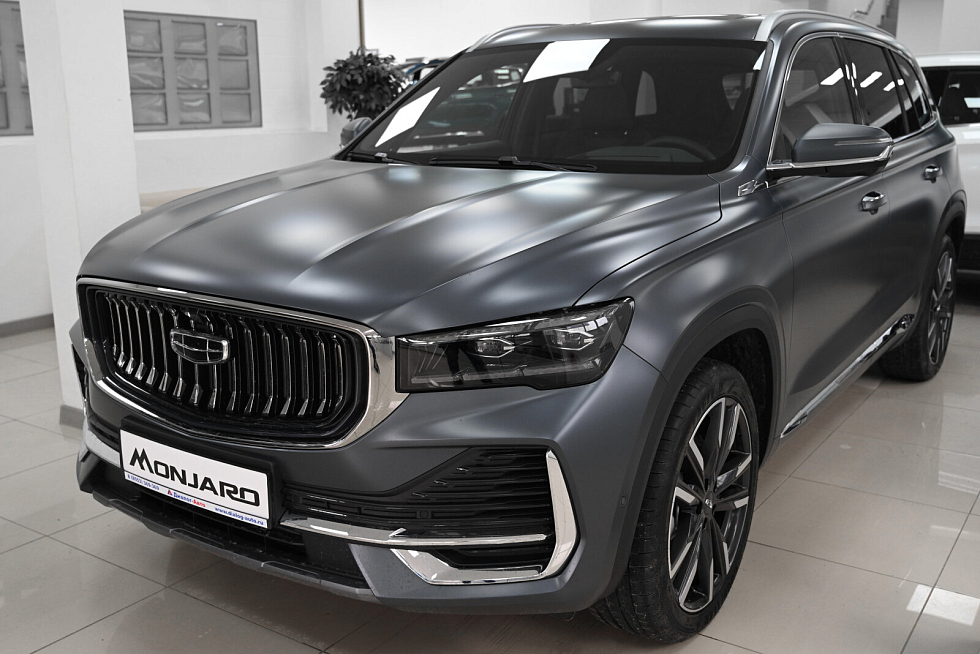 Geely Monjaro Люкс, серый