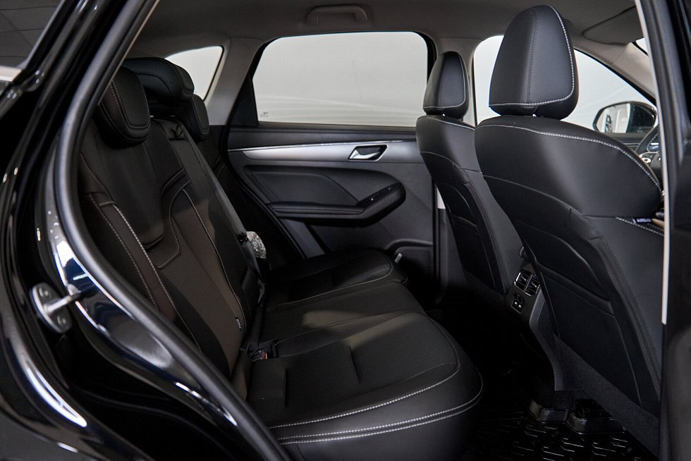 Haval Jolion Техно +, черный
