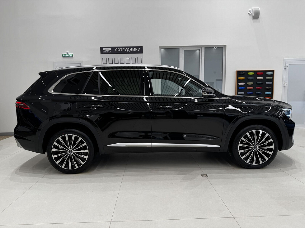 Geely Monjaro Flagship (2023-2025), черный