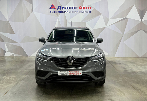 Renault Arkana Life, 2019 года, пробег 61110 км