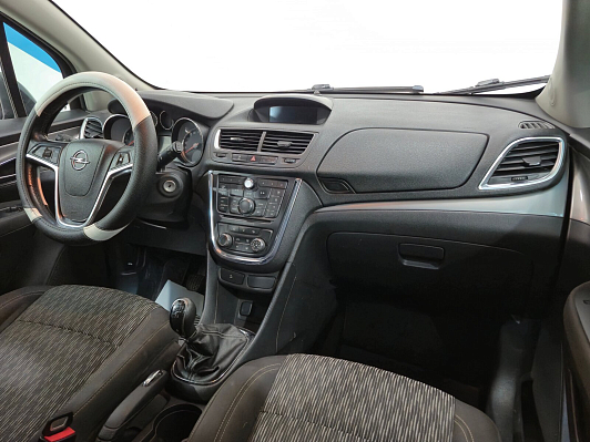 Opel Mokka Essentia, 2013 года, пробег 196140 км
