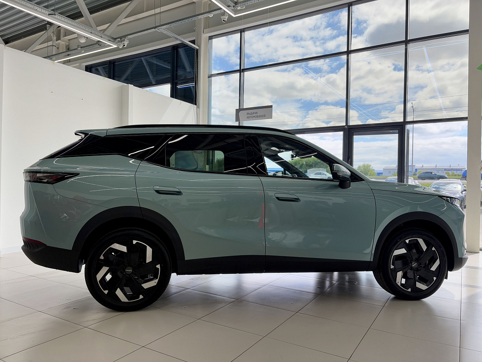 Omoda C7 Актив, зеленый