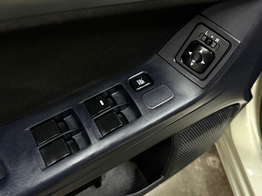 Mitsubishi Lancer, 2010 года, пробег 218715 км