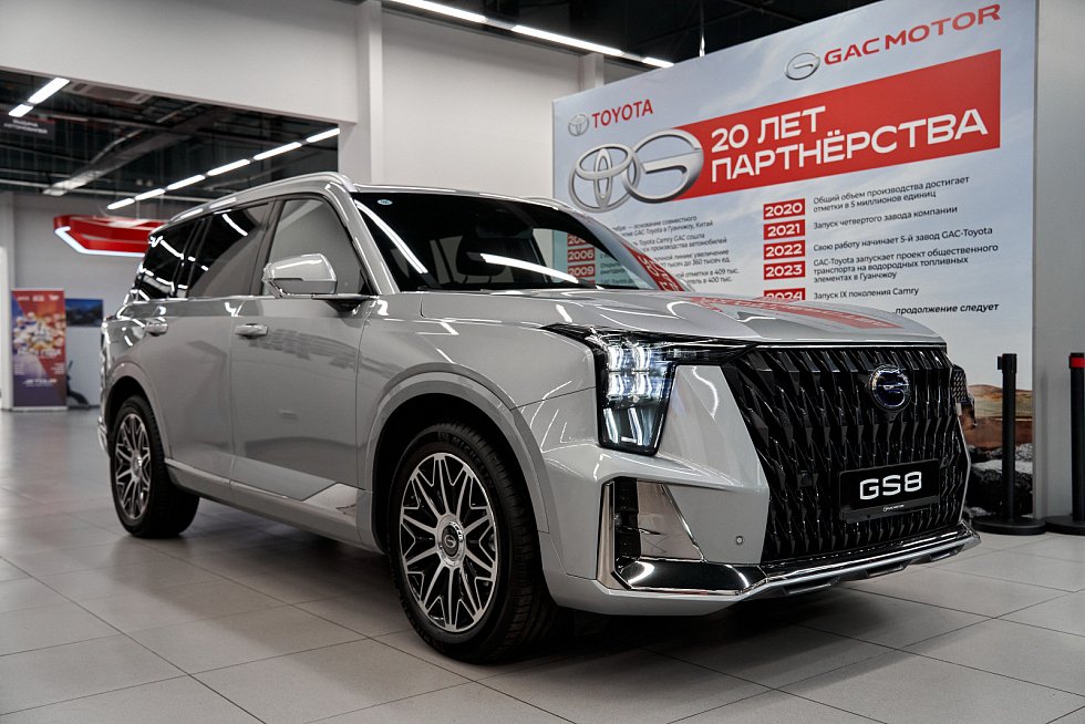 GAC GS8 GX Premium, серебряный