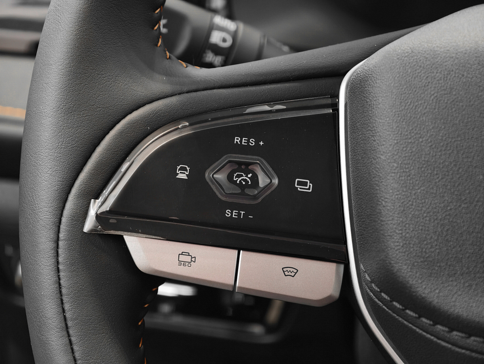 Changan CS75 Pro Техно 5 мест, черный