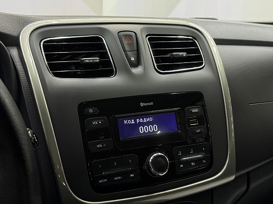 Renault Logan Drive, 2021 года, пробег 69977 км