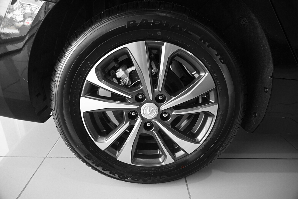 Changan Eado Plus Стандарт, черный