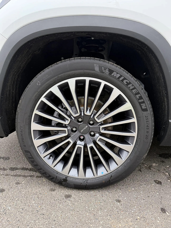 Jetour X90+ Премиум 7 мест, белый