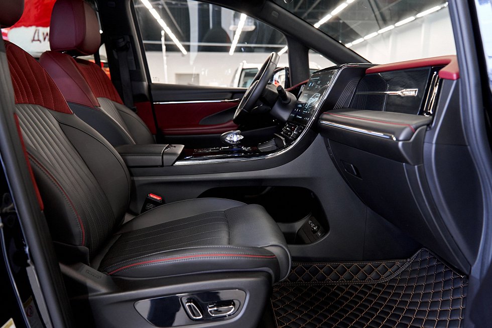 GAC M8 GX Premium, черный