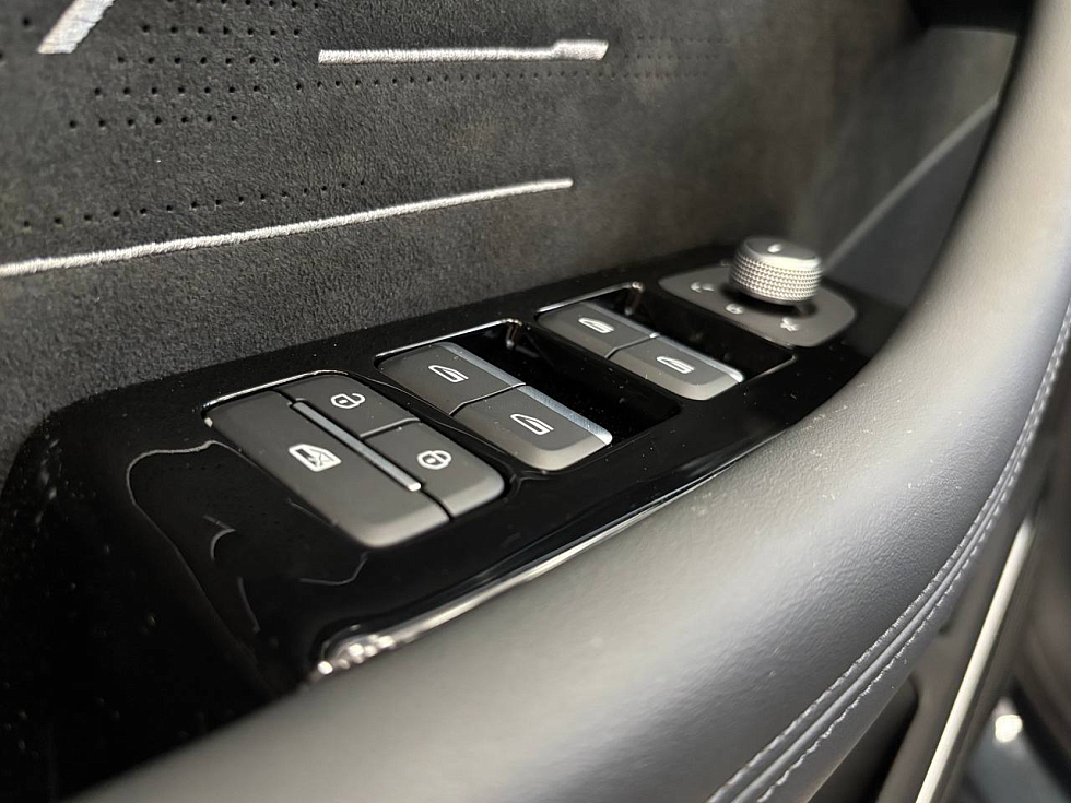 Geely Monjaro Люкс (2023-2025), серый