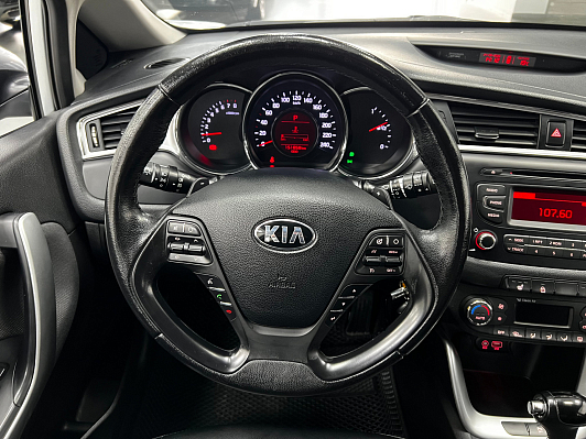 Kia Ceed Luxe, 2015 года, пробег 151855 км