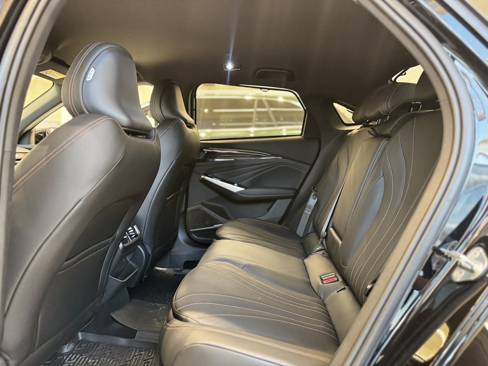Geely Preface Флагман, черный