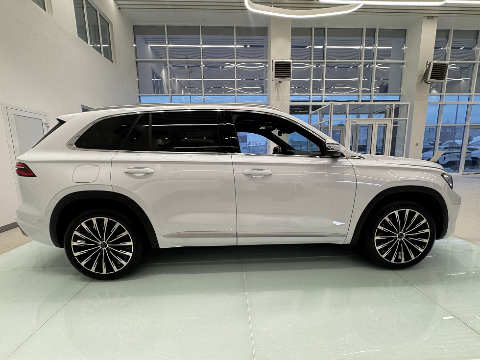 Geely Monjaro Flagship, белый
